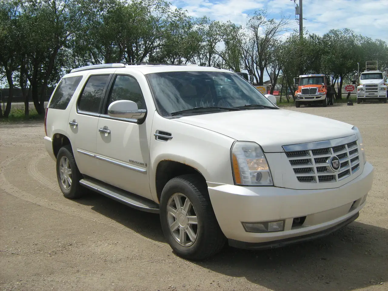 Cadillac Escalade снимка Cadillac Escalade