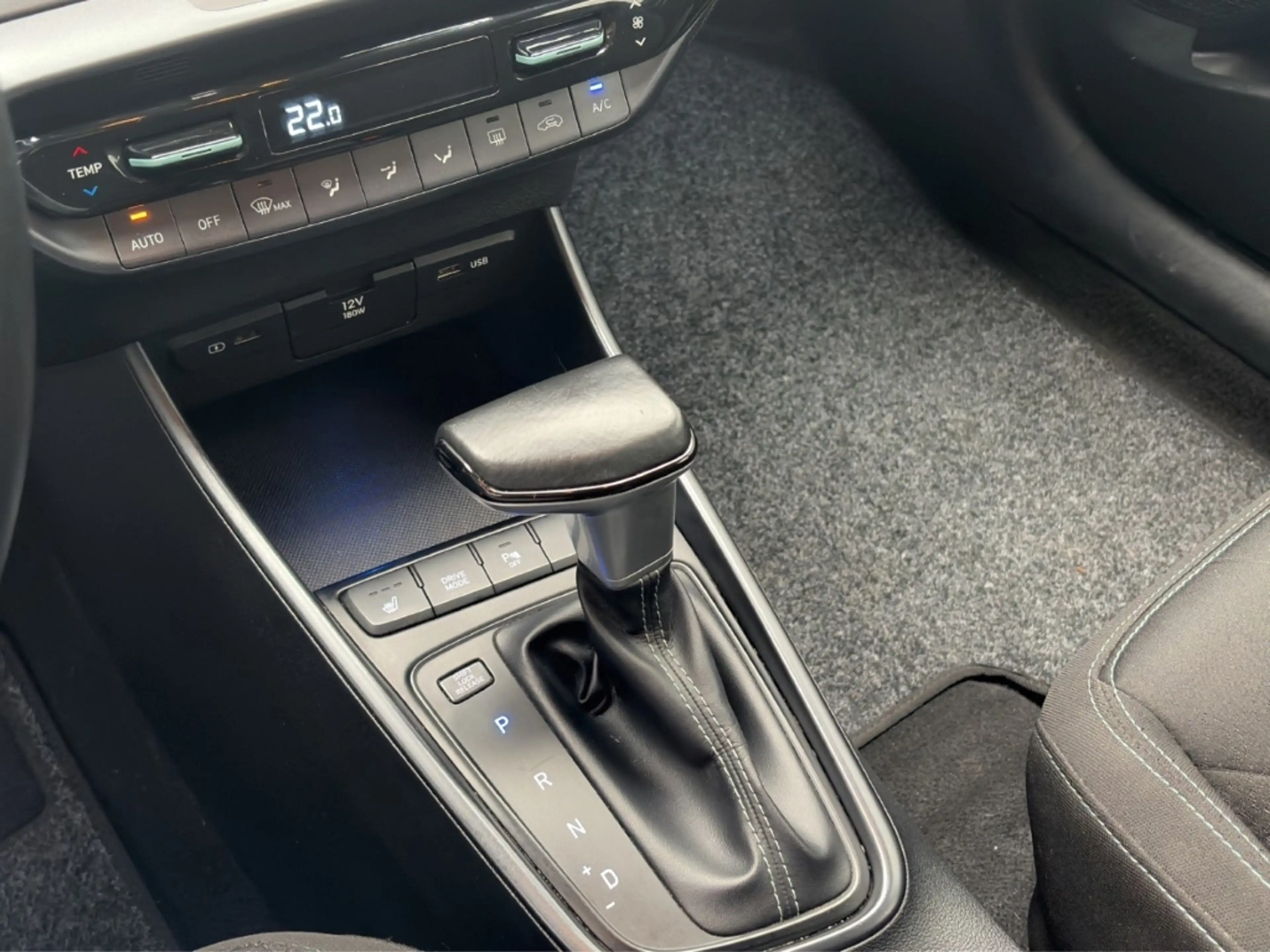 Hyundai BAYON INTRO EDITION 1.0 T-GDi (48V) DCT *AHK*LED*CARPLAY — photo 18