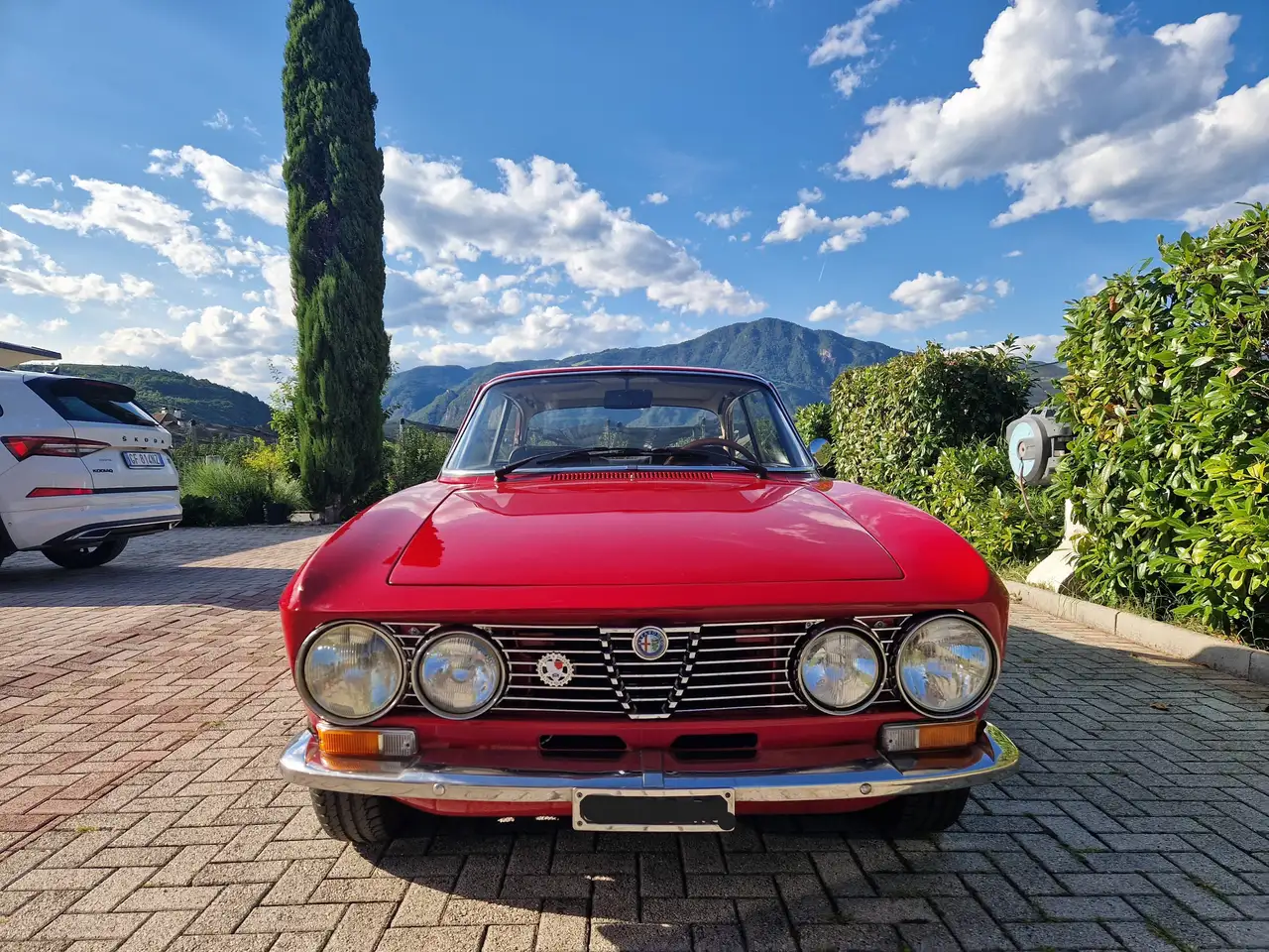 Alfa Romeo GT 1300 Junior, foto 2