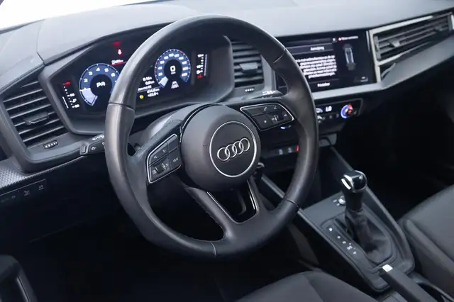 Audi A1 view 8
