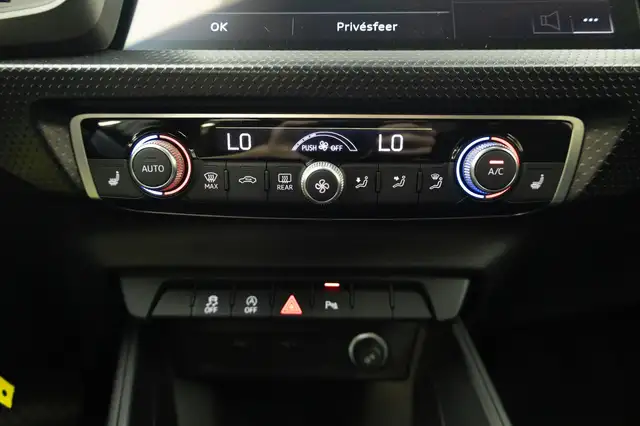 Audi A1 view 11