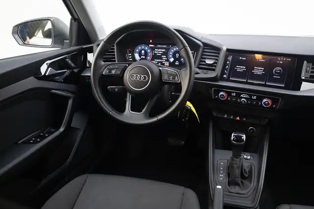 Audi A1 view 5