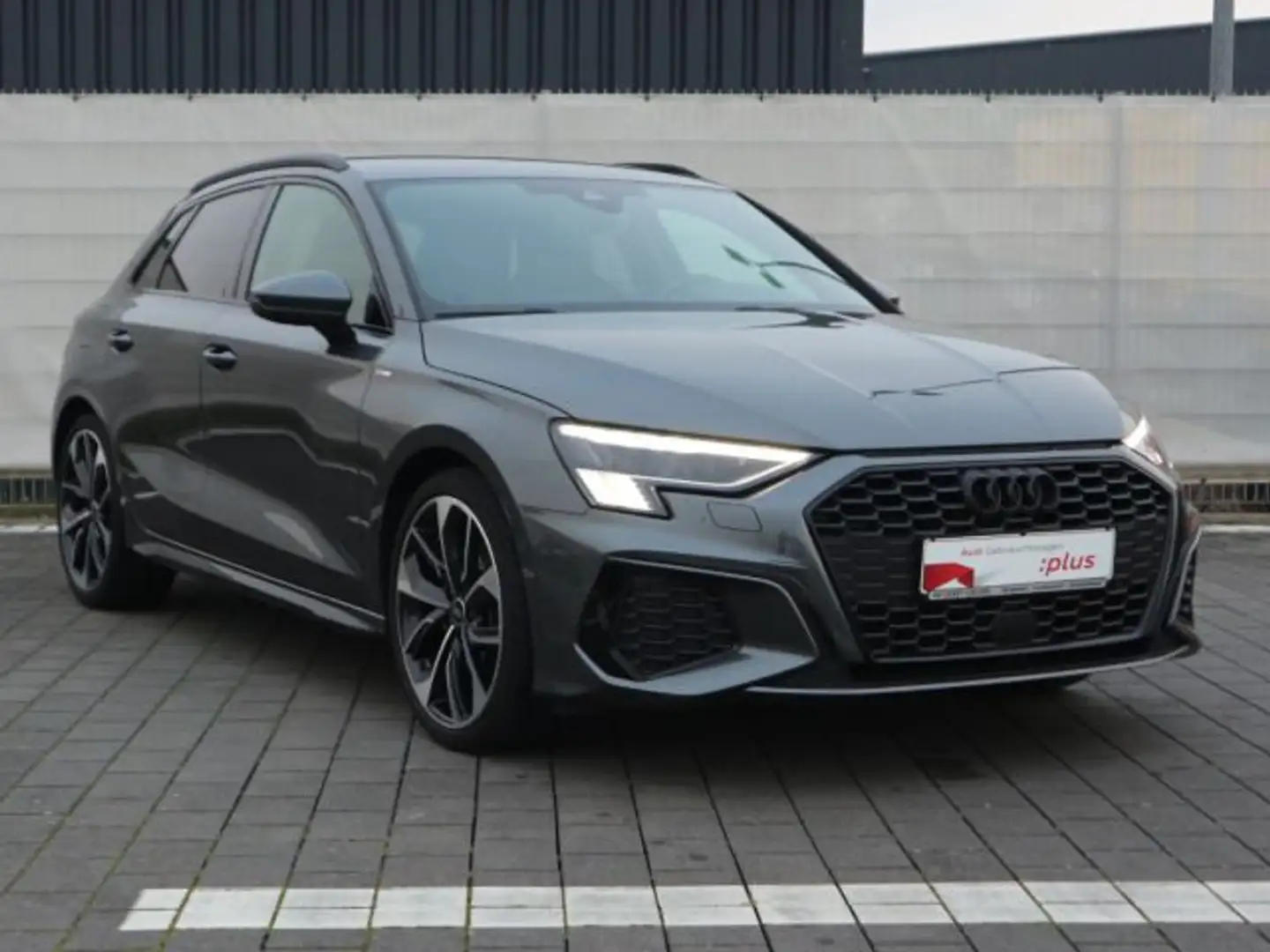Audi A3 S line 35 TFSI S tronic*MATRIX*AHK* Grau - 2
