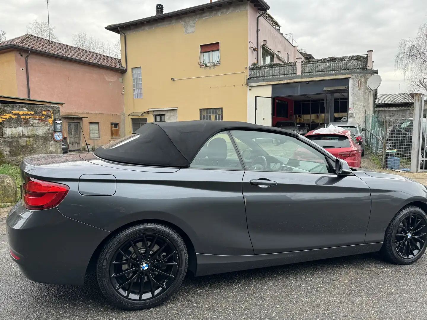 BMW 220 220i Cabrio Luxury auto my15 - 2