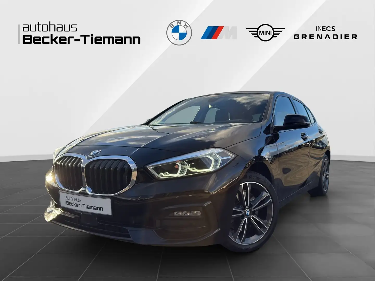 BMW 118 d Automatik/LiveCockpit/Head-Up/Driving/ACC/Parkin Schwarz - 1