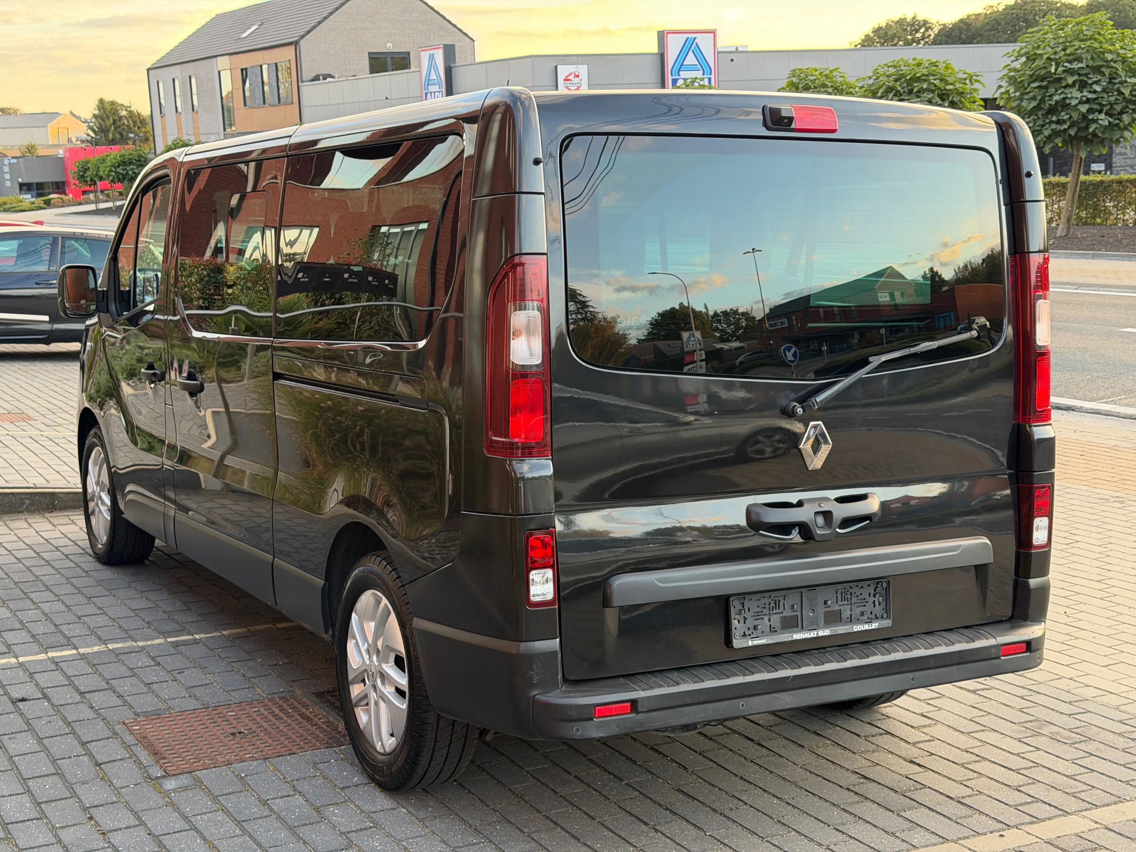 Renault Trafic ( 9 Places ) PROBLÈME MOTEUR !!! ( 10/2019 ) 2.0DCi 120Ch — photo 14