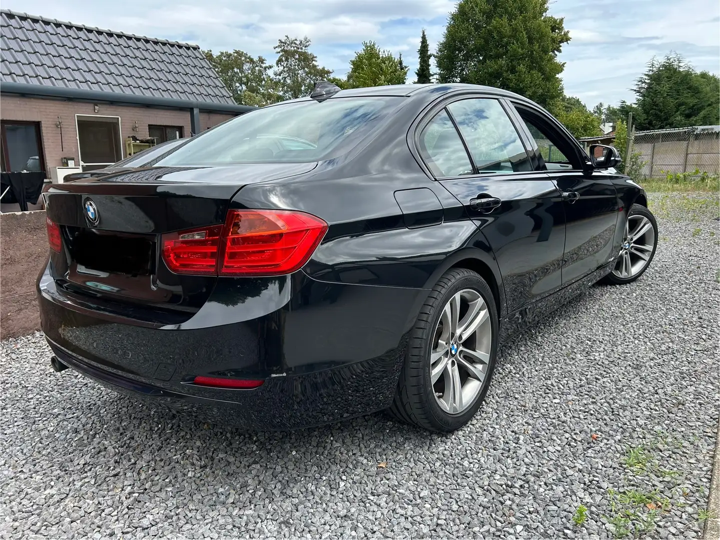 BMW 320 320d Efficient Dynamic Edition Sport-Aut. Blue Per - 2
