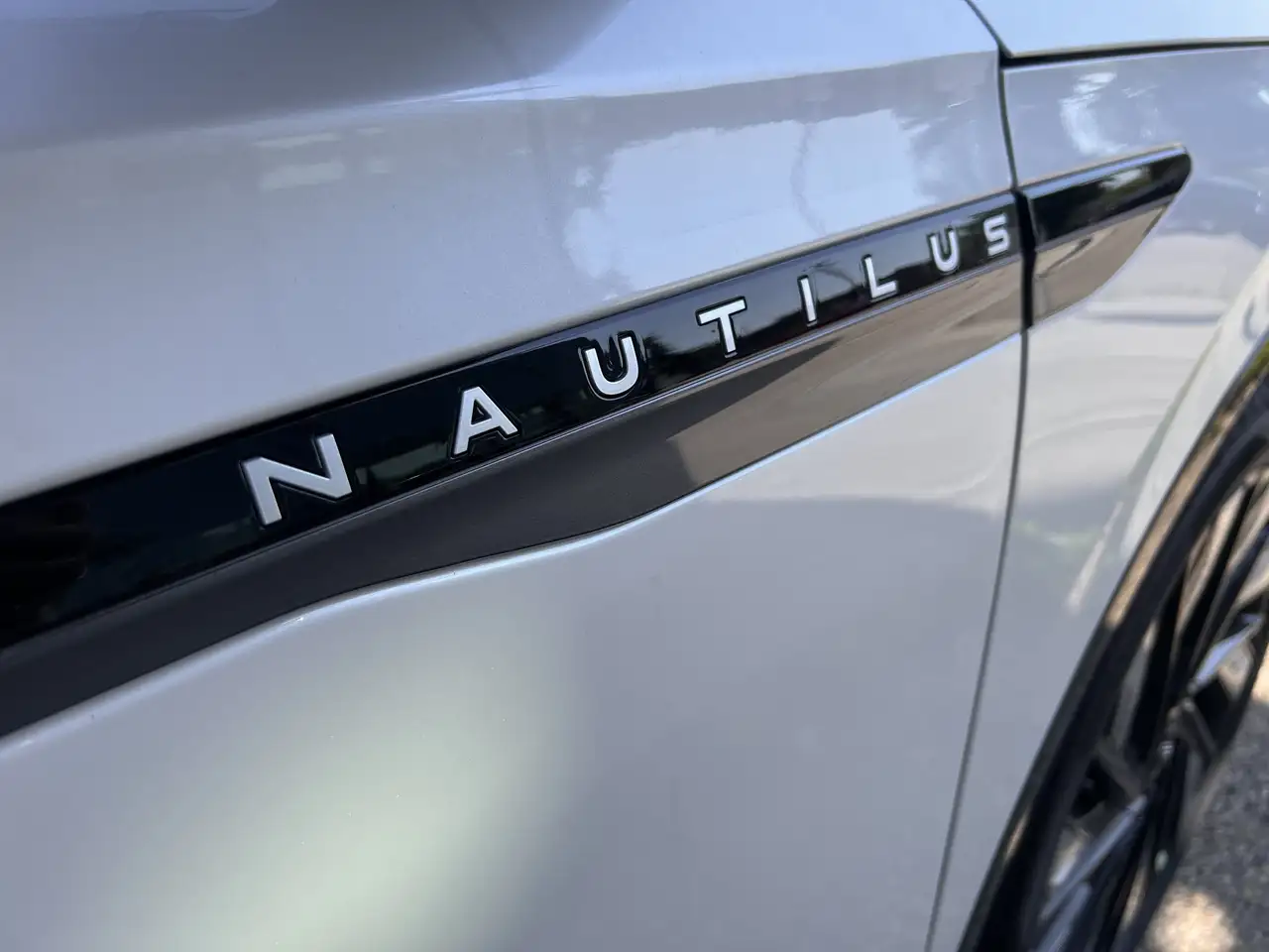 Lincoln Nautilus снимка Lincoln Nautilus
