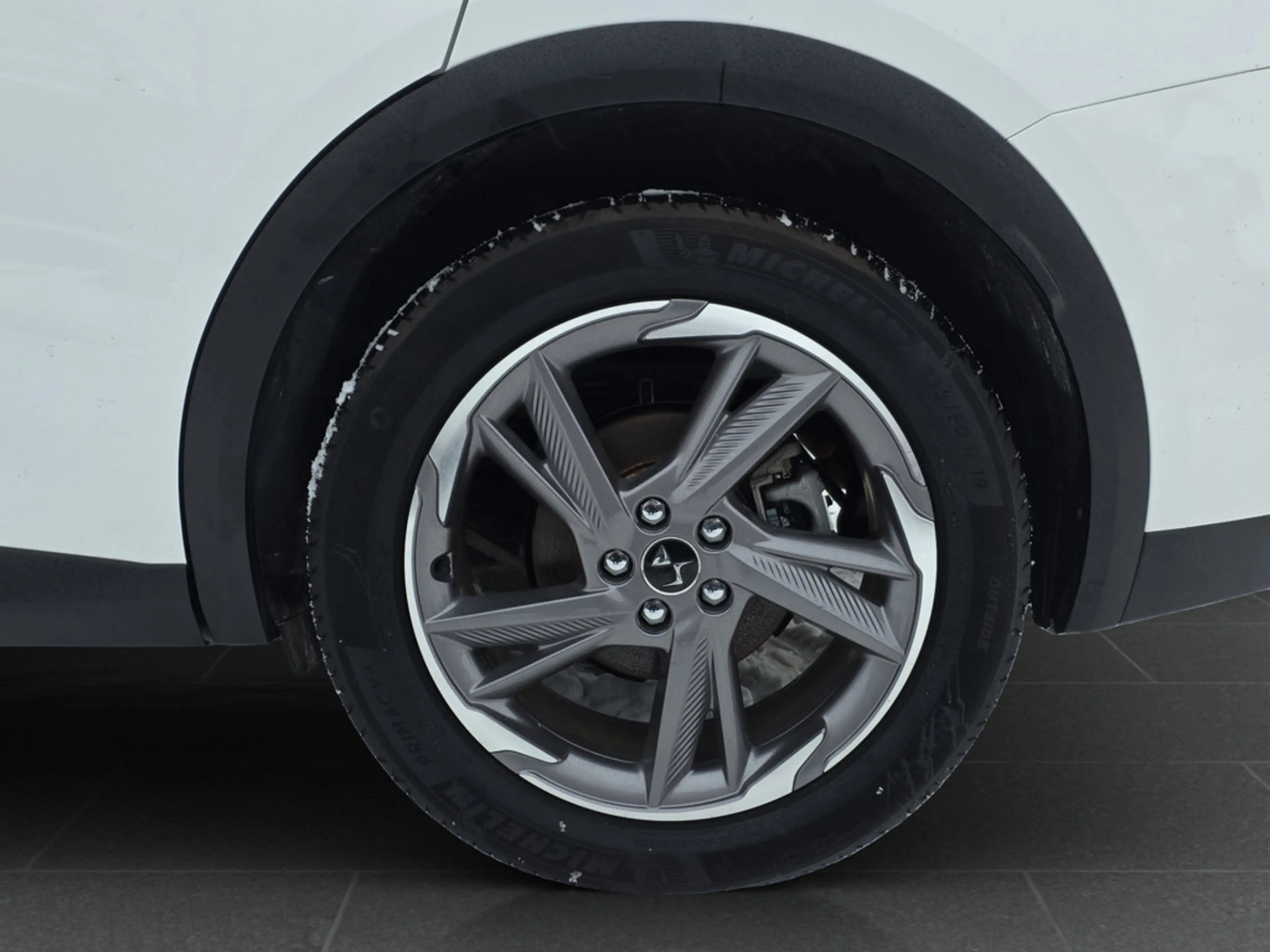 DS Automobiles DS 7 1.6 E-Tense 225 Grand Chic LEDER/PANO — photo 9