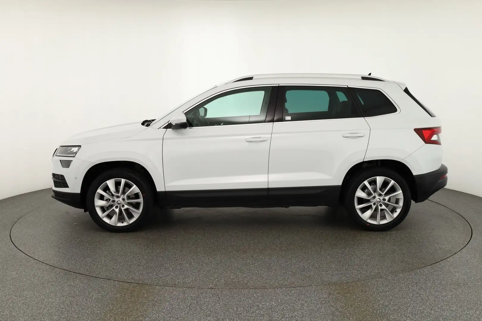 Skoda Karoq 1.5 TSI Style LED Navi Standheizung AHK Weiß - 2