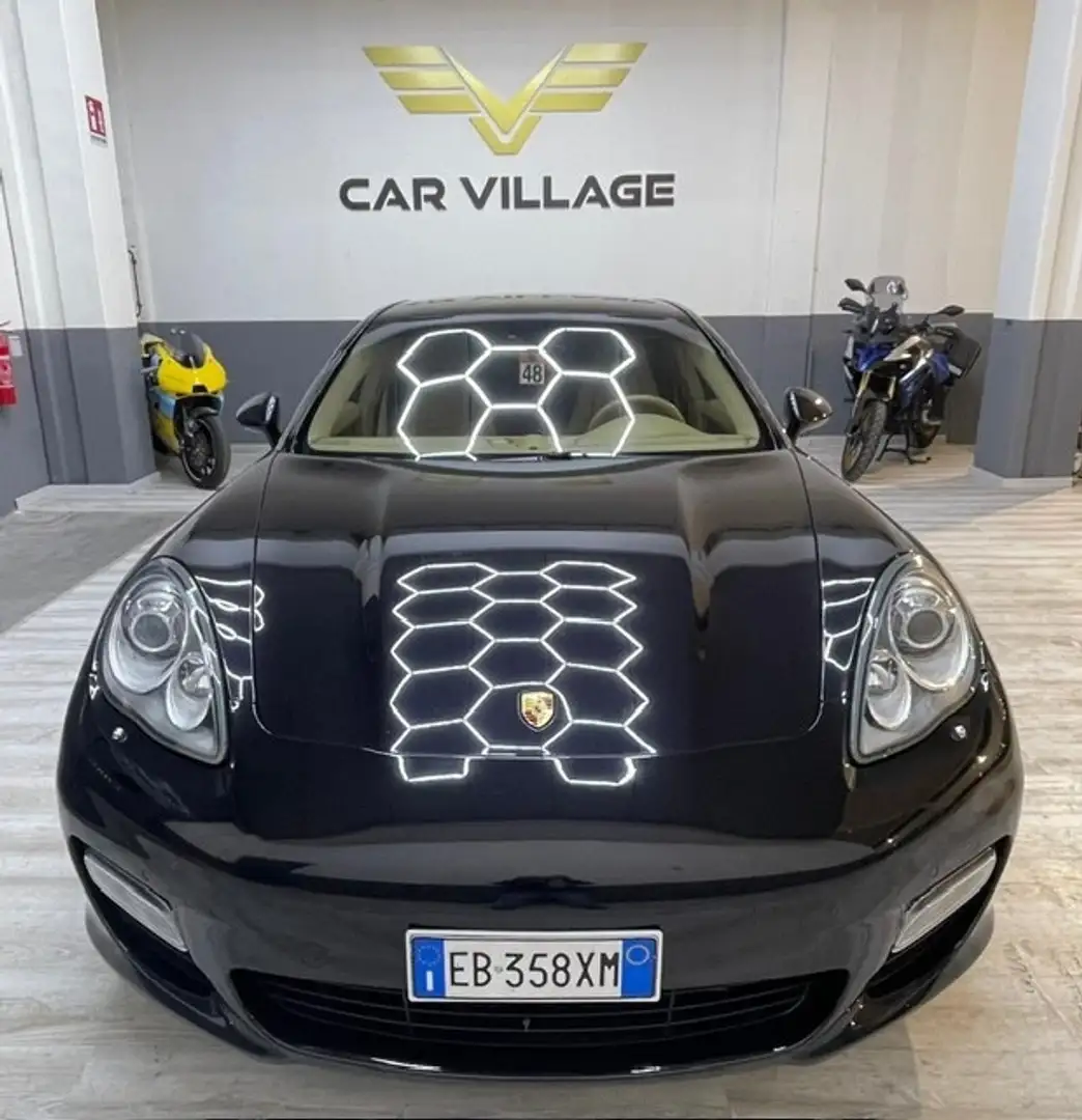 Porsche Panamera Panamera 4.8 Turbo Zwart - 1