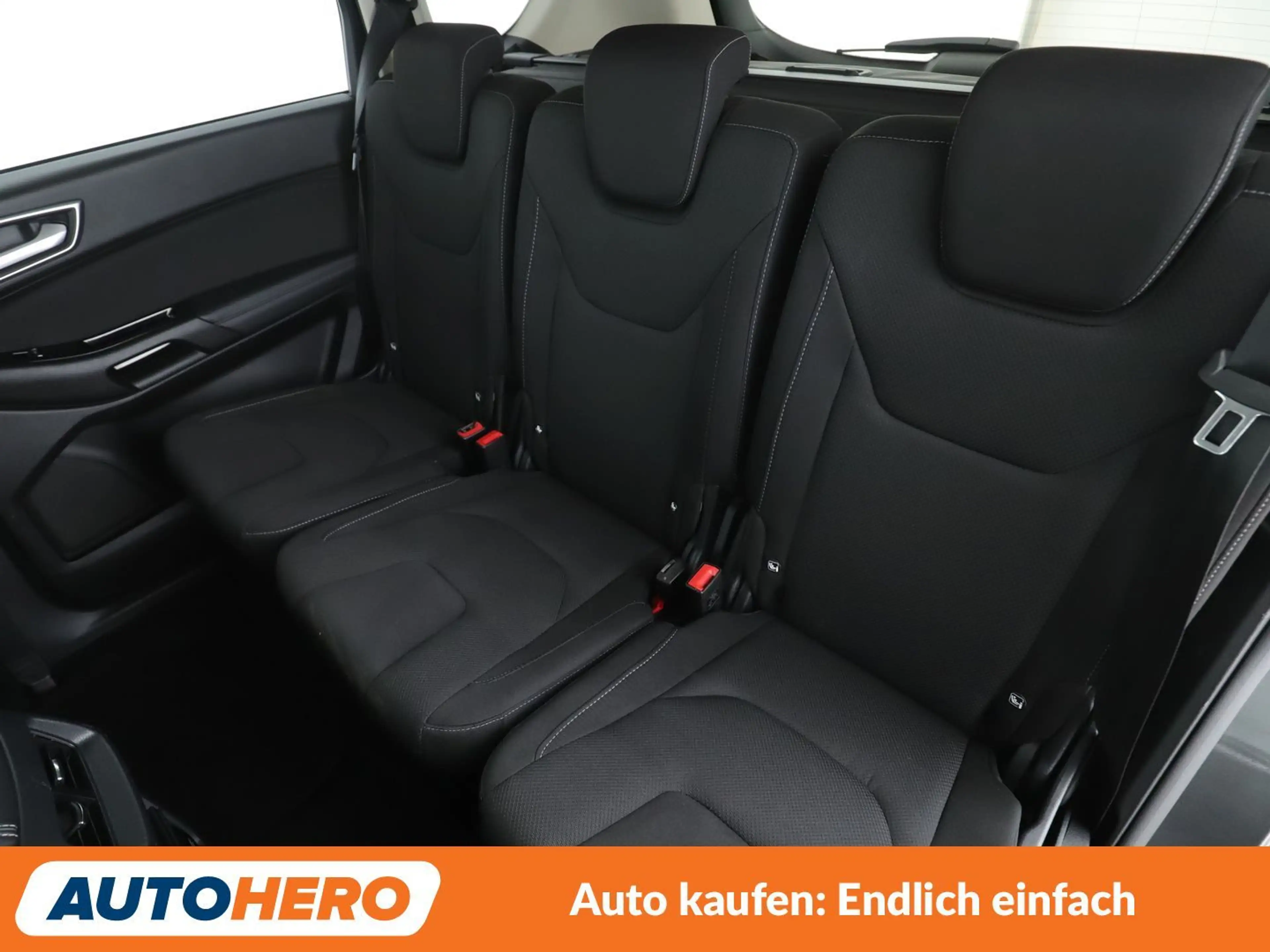 Ford S-Max 2.5 Hybrid Titanium Aut.*NAVI*SPUR*CAM*PDC*SHZ* — photo 14