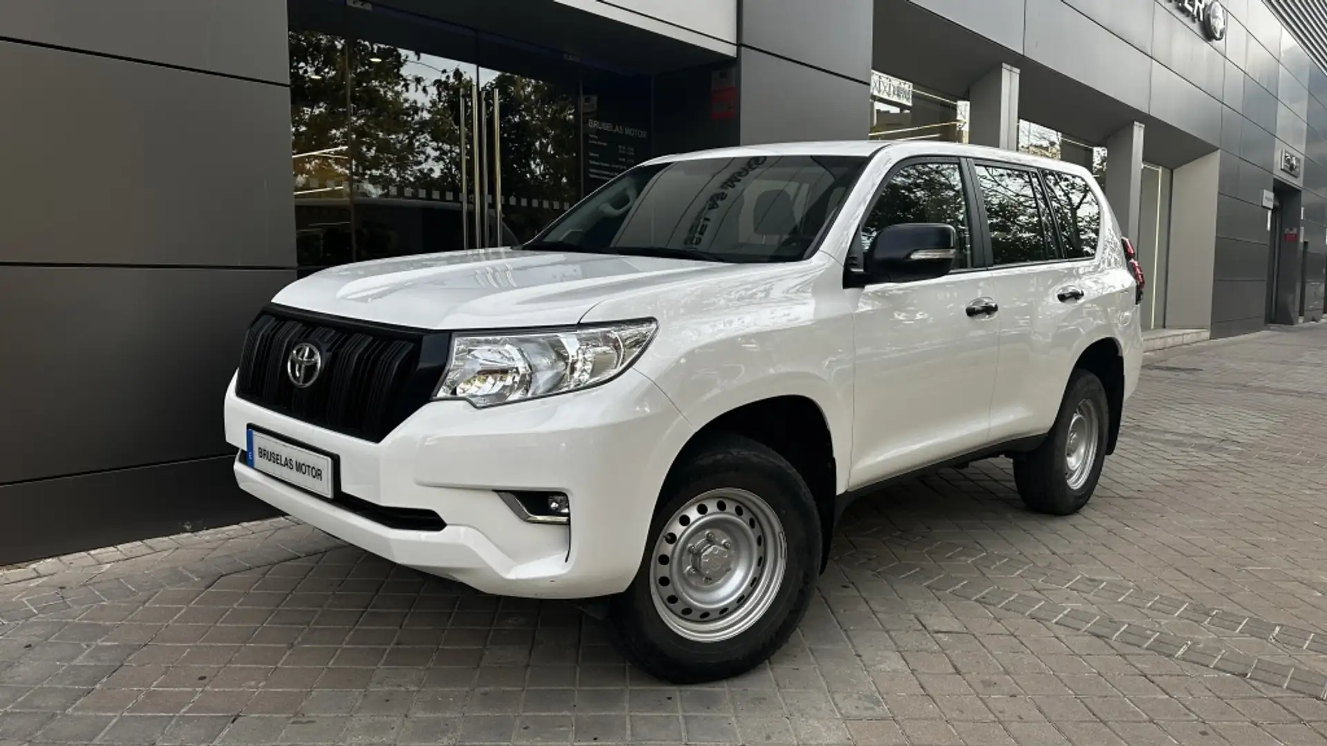 Toyota Land Cruiser D-4D GX 7 plazas Blanco - 1