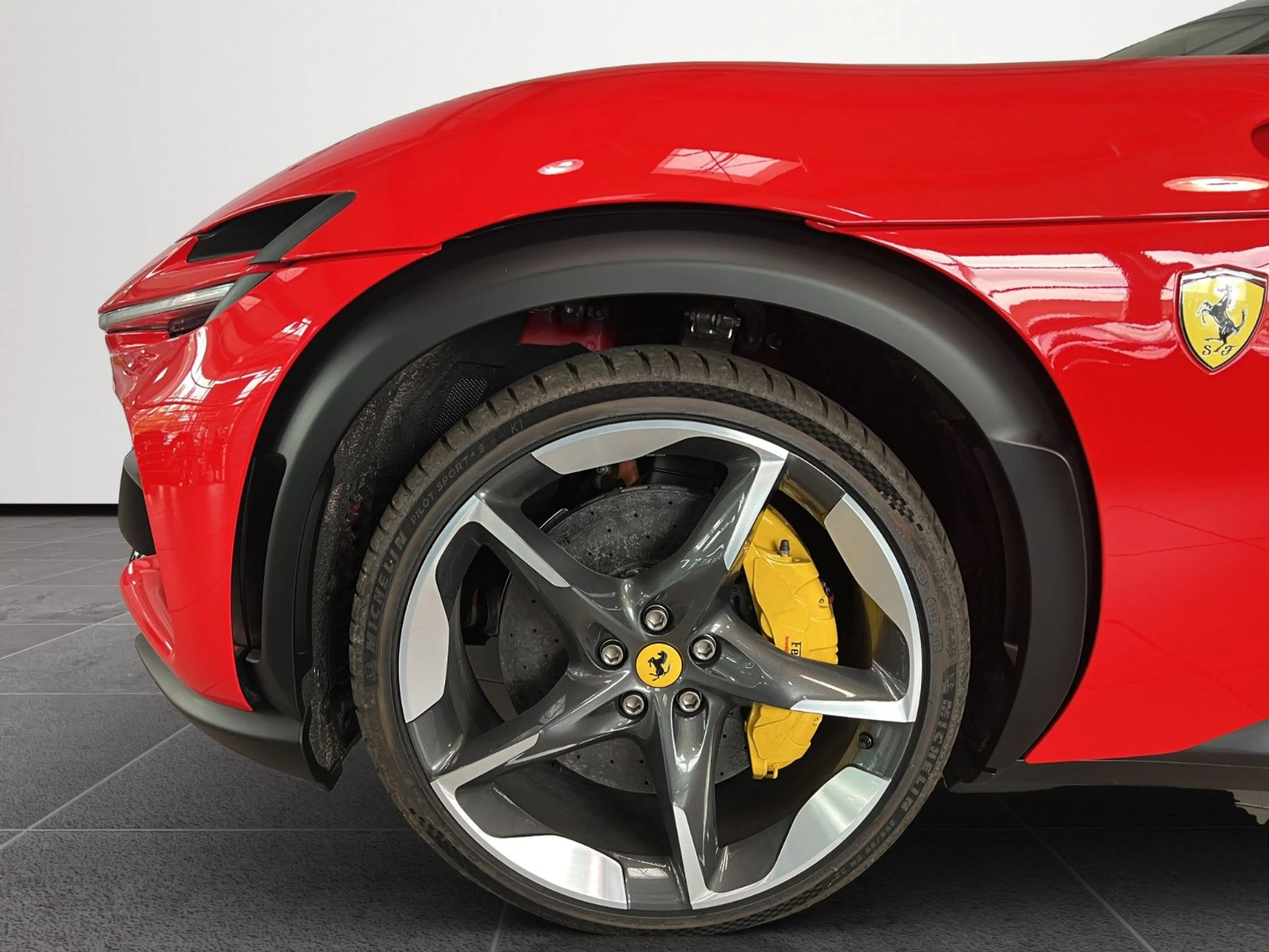 Ferrari Purosangue Rosso Scud.+Lift+Pano+Beifahrerdispl. — photo 9