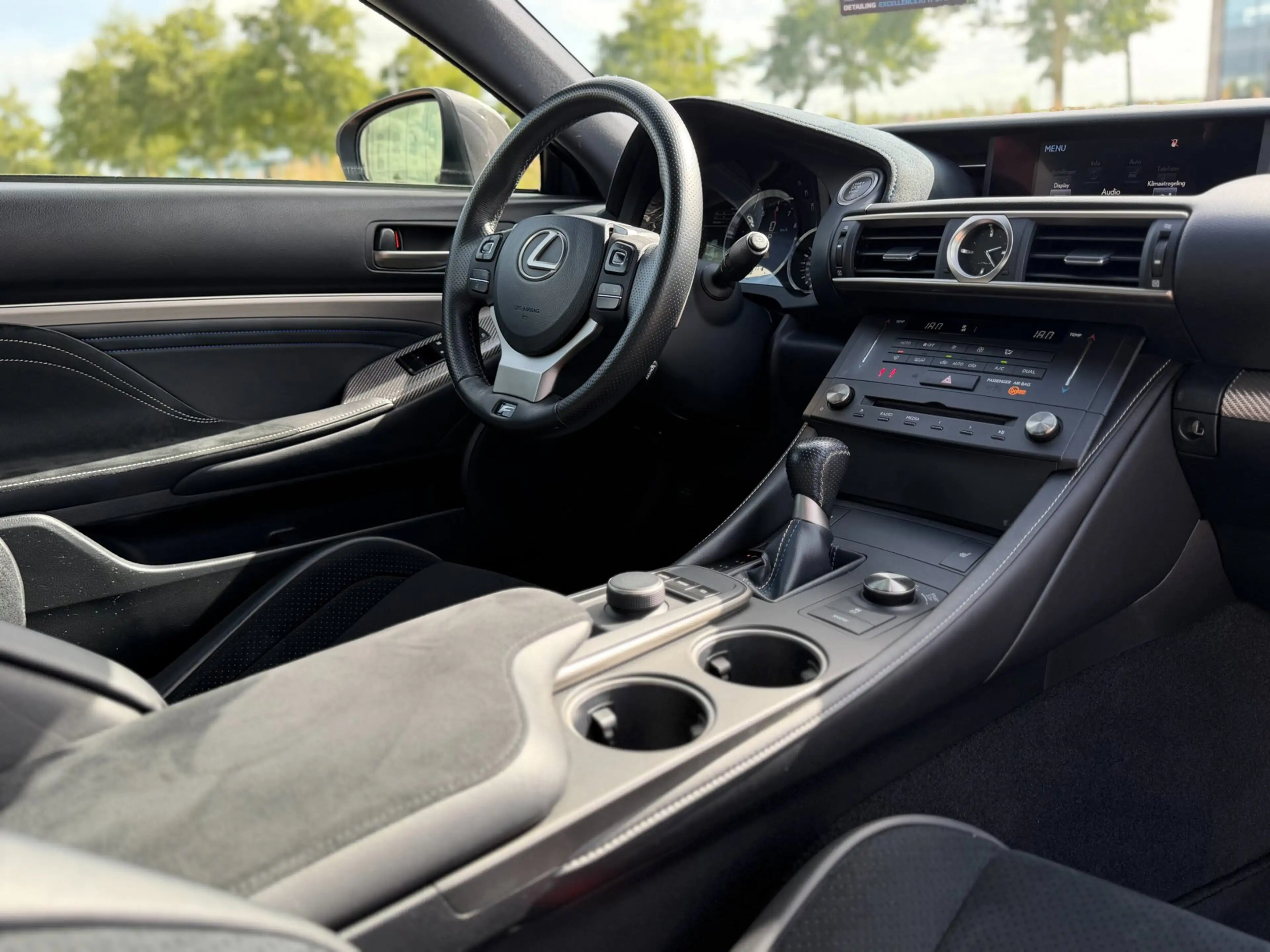 Lexus RC F 5.0 V8 477PK 2016 Dealer onderhouden Uniek!! — photo 24