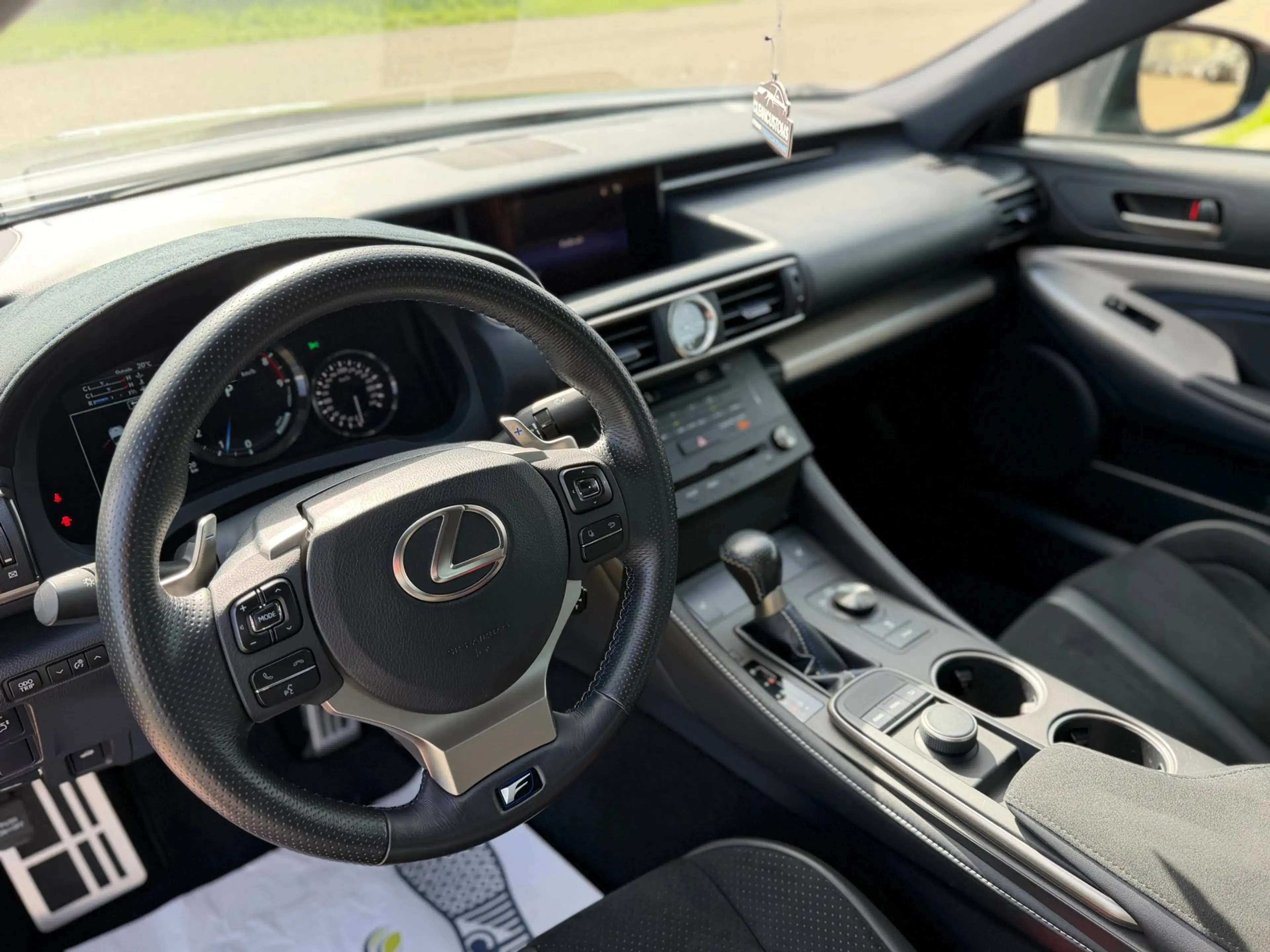 Lexus RC F 5.0 V8 477PK 2016 Dealer onderhouden Uniek!! — photo 20