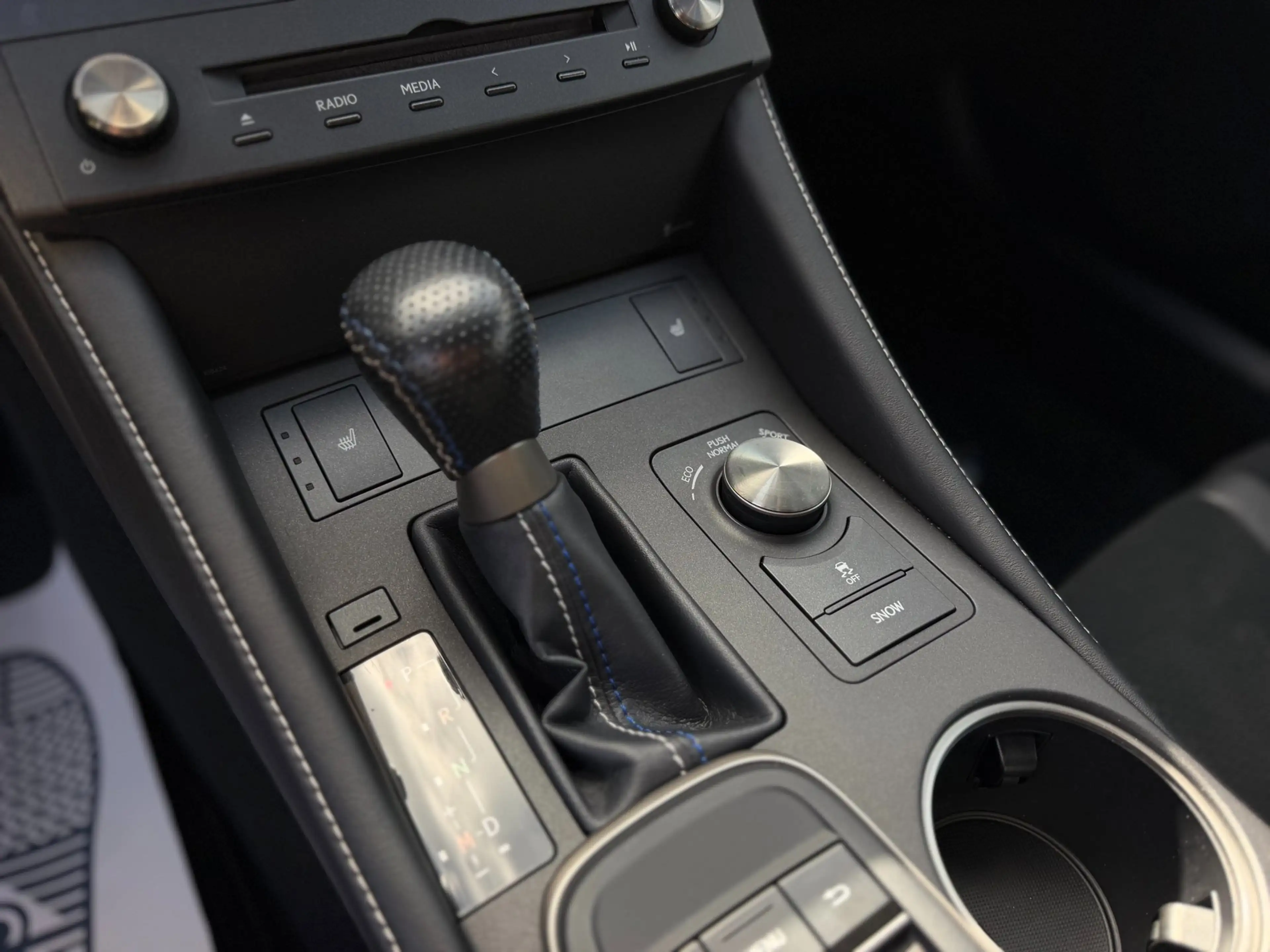 Lexus RC F 5.0 V8 477PK 2016 Dealer onderhouden Uniek!! — photo 33