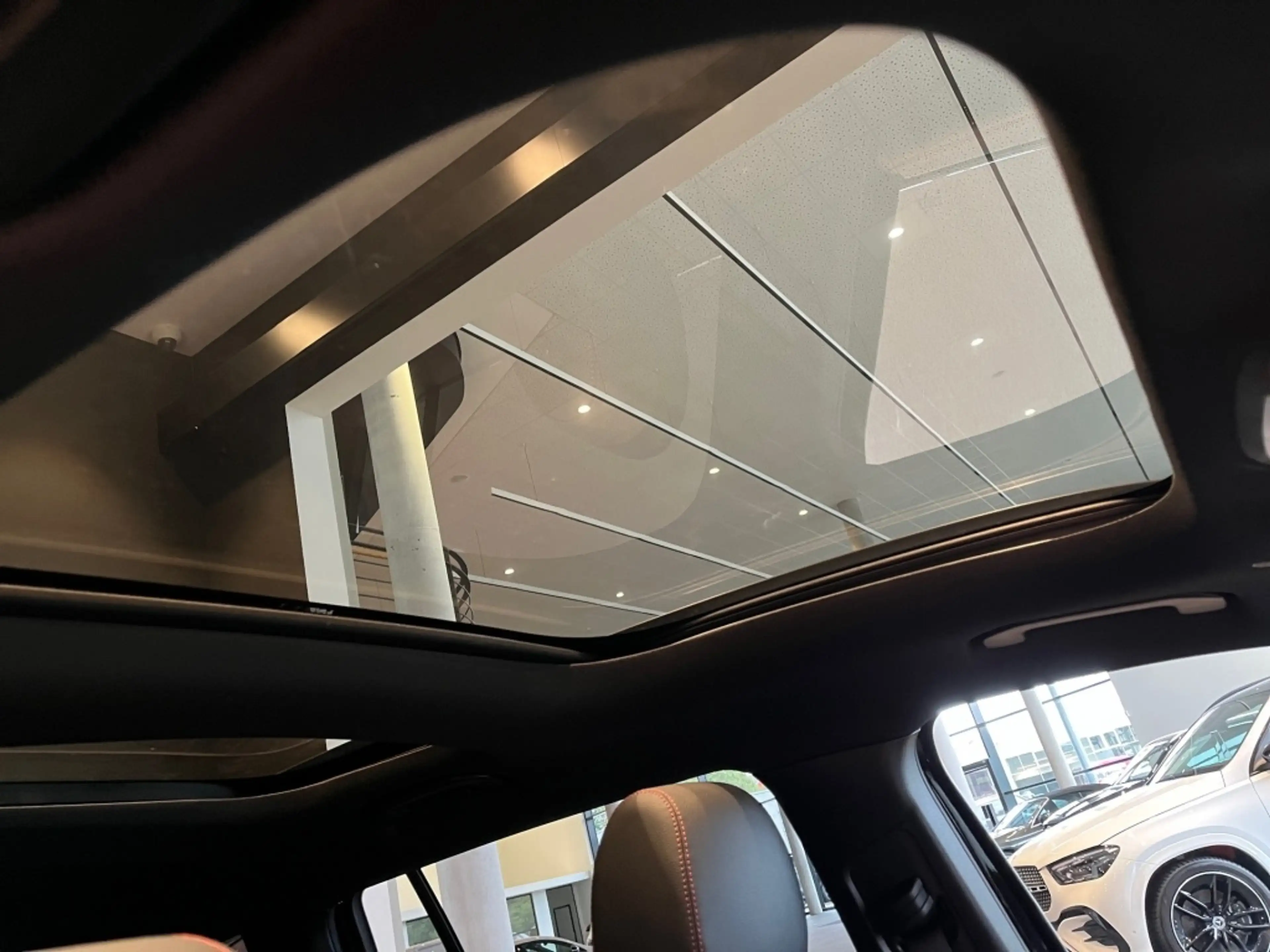 Mercedes-Benz EQB 250 + AMG+MBUX+Memory+Night+Ambiente+CarPlay — photo 16