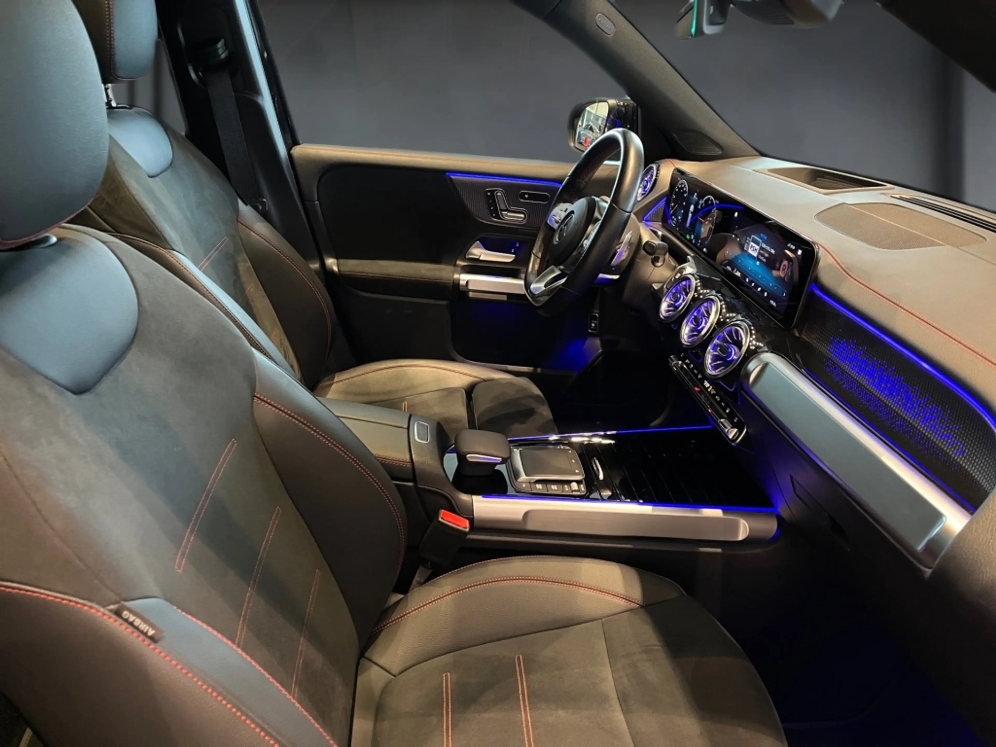 Mercedes-Benz EQB 250 + AMG+MBUX+Memory+Night+Ambiente+CarPlay — photo 15