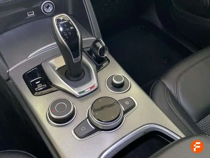 Alfa Romeo Stelvio 2.0 Gasolina Sprint Q4 2022, foto 28