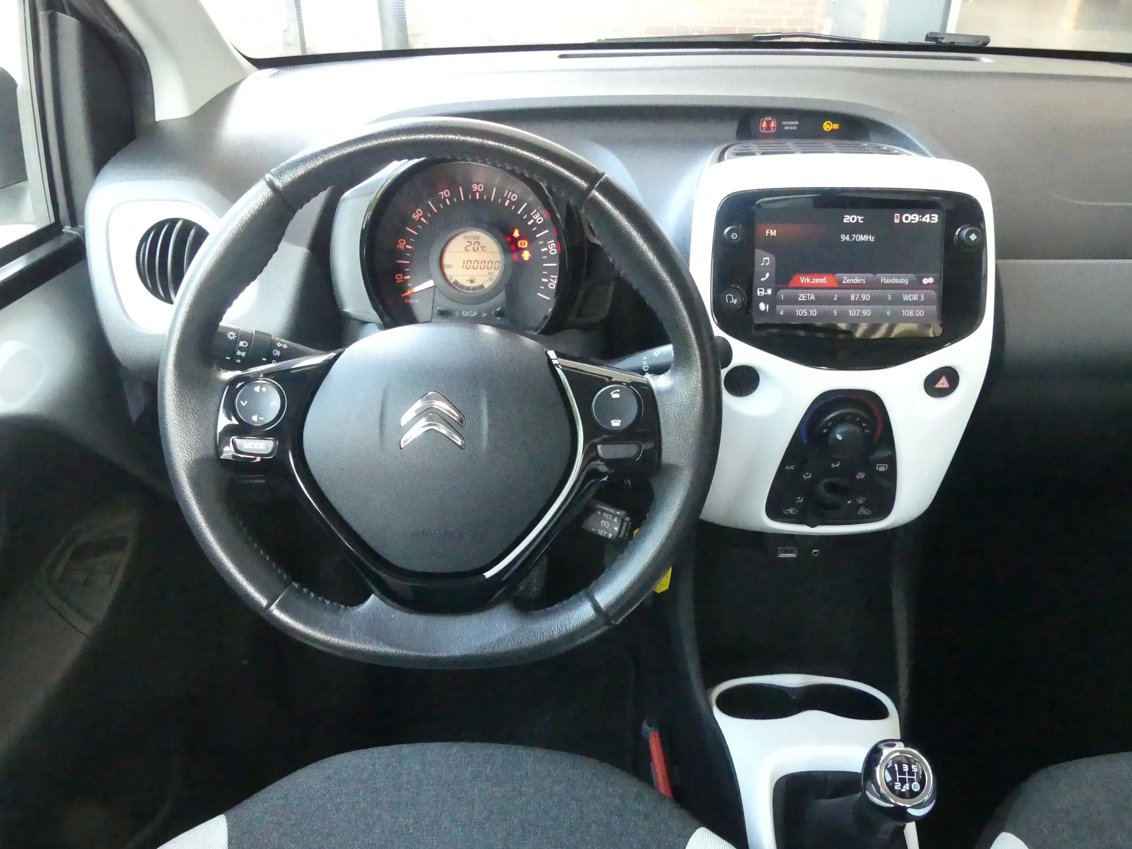 Citroen C1 1.0 VTi Millenium | CAMERA | AIRCO | APPLE CARPLAY — photo 5