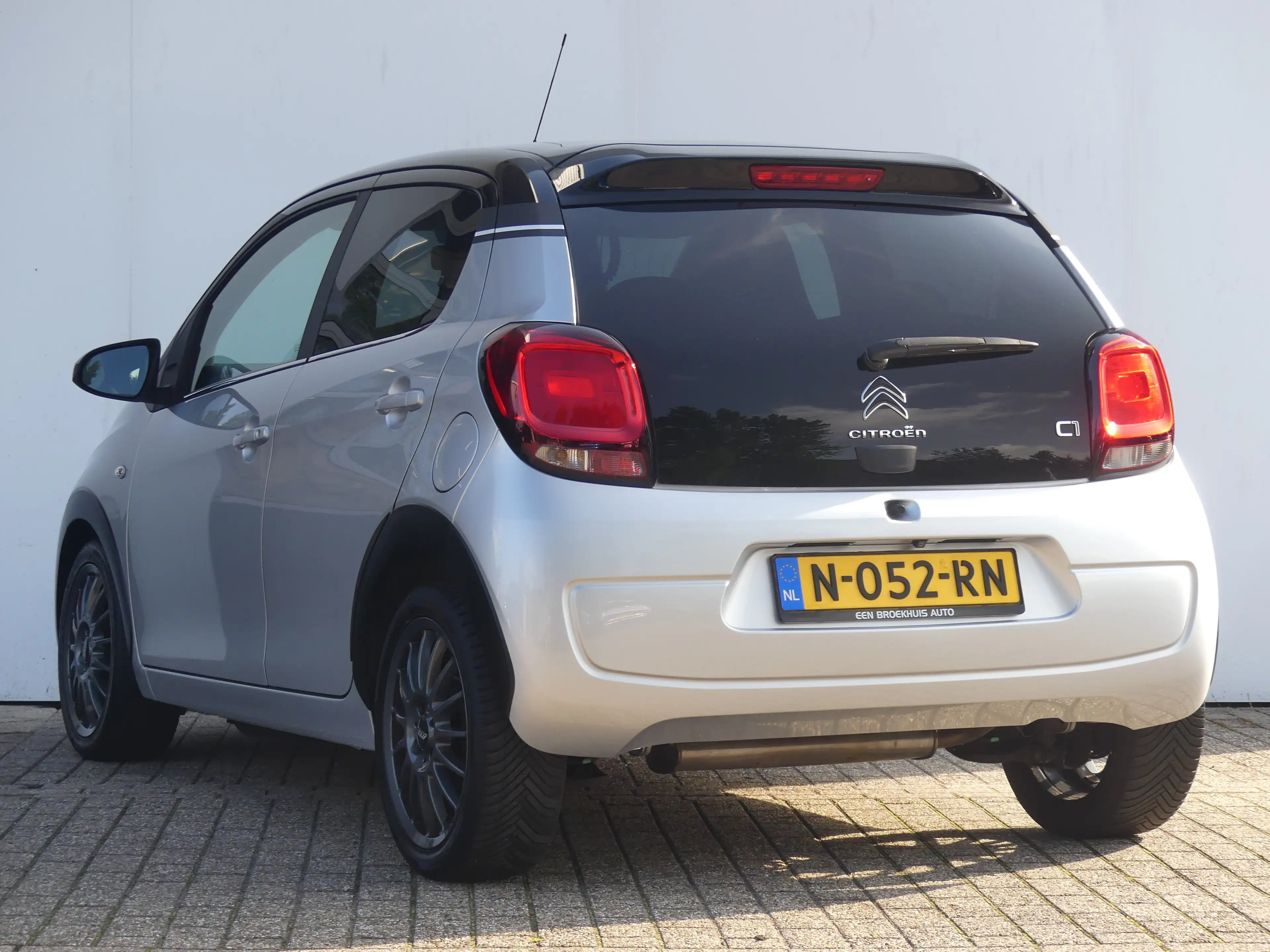 Citroen C1 1.0 VTi Millenium | CAMERA | AIRCO | APPLE CARPLAY — photo 3