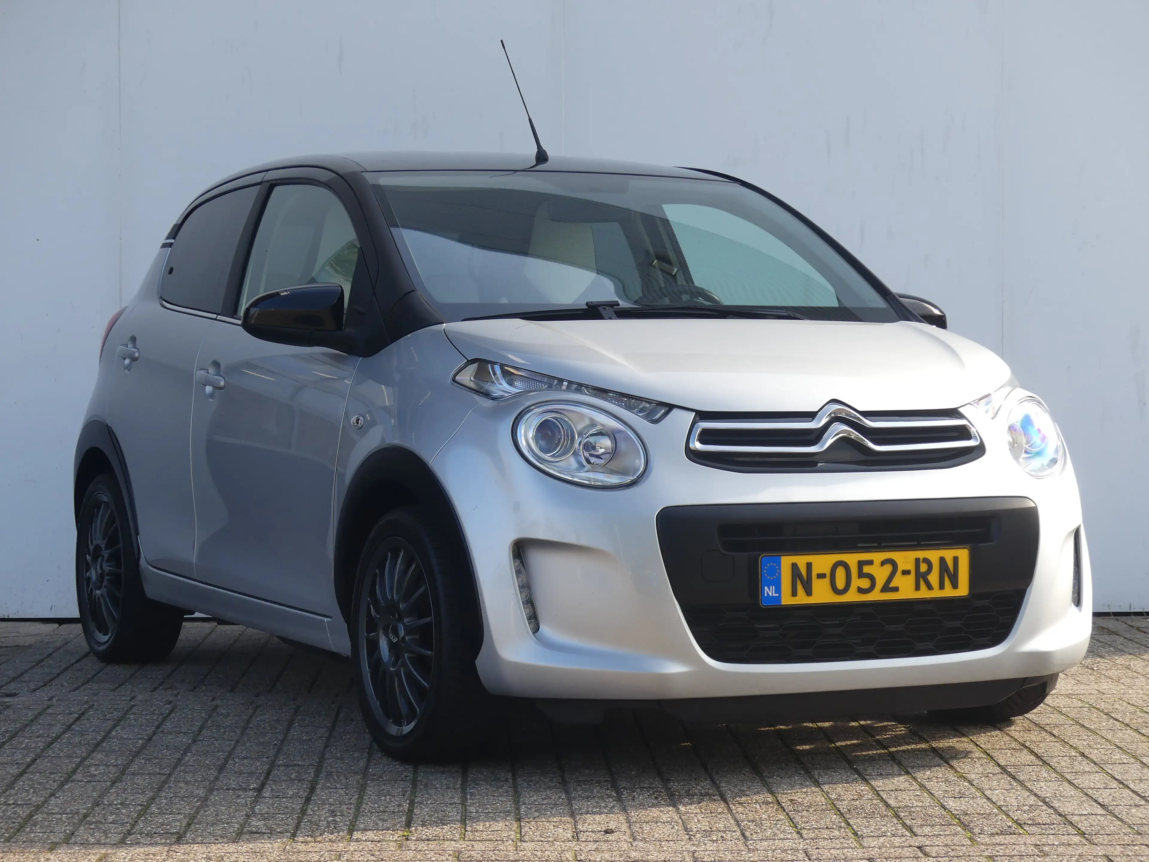 Citroen C1 1.0 VTi Millenium | CAMERA | AIRCO | APPLE CARPLAY — photo 31