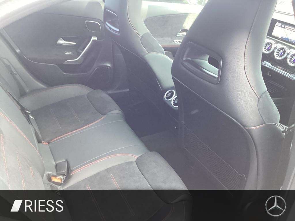 Mercedes-Benz A 220