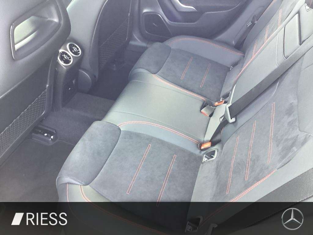 Mercedes-Benz A 220