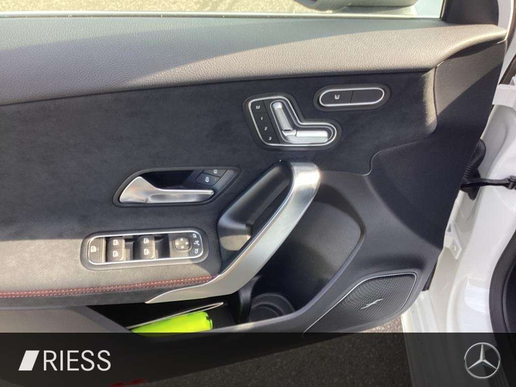 Mercedes-Benz A 220