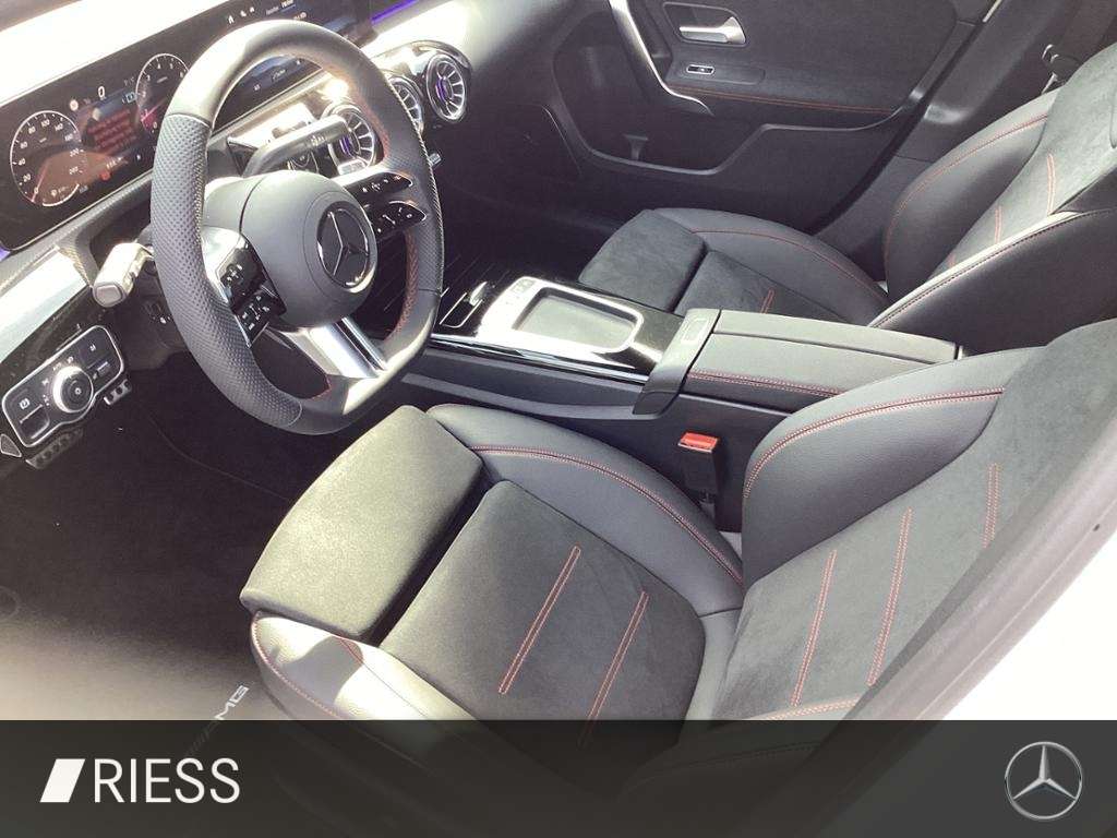 Mercedes-Benz A 220
