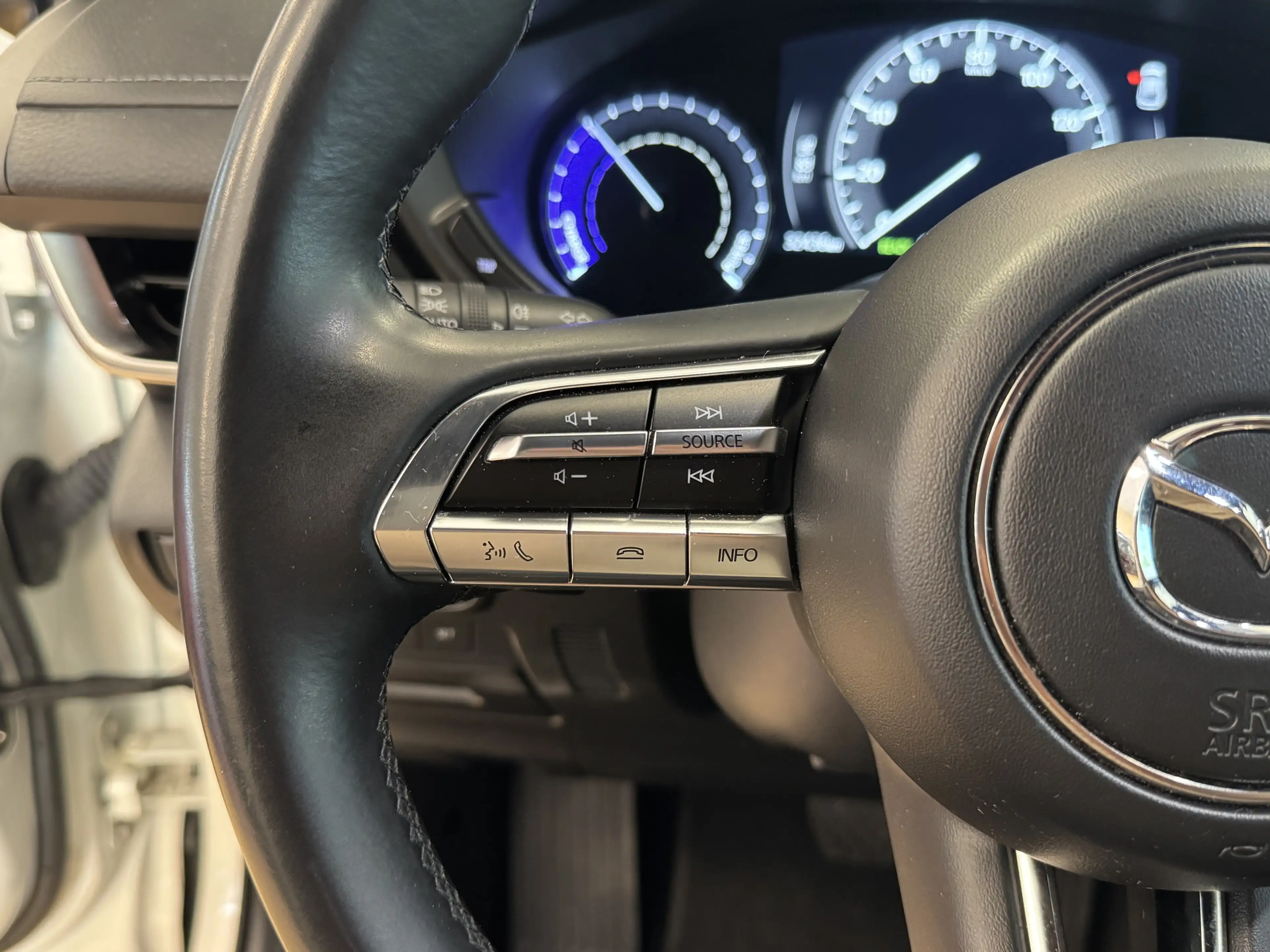 Mazda MX-30 Advantage*Matrix*HUD*ACC*Memory*CAM*SHZ* — photo 13