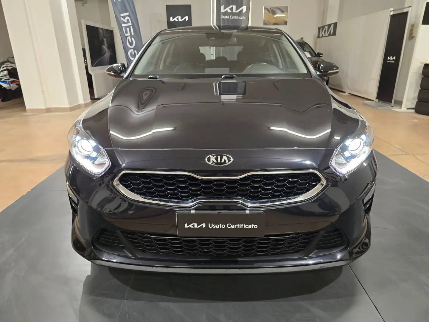 Kia Ceed / cee'd Ceed 1.4 MPi GPL 5p. Business Class Noir - 2