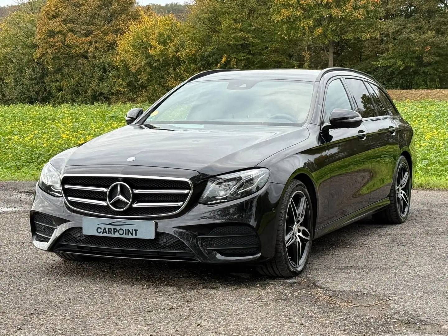 Mercedes-Benz E 220 d AMG-Line NAV LED 360KAMERA WIDESCREEN AHK Schwarz - 1
