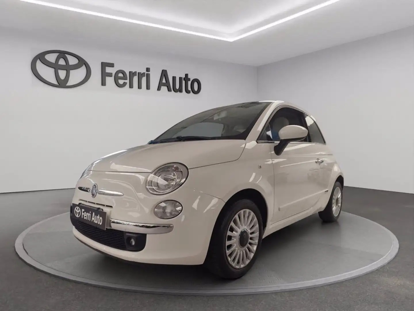 Fiat 500 Benzina  III 1.2 Lounge 69cv Biały - 1