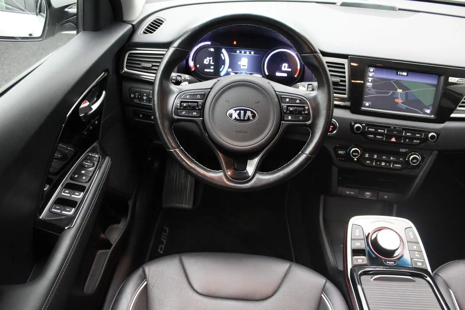 Kia e-Niro ExecutiveLine 64 kWh 2019 | INCL BTW | 1e Eigenaar Grijs - 2
