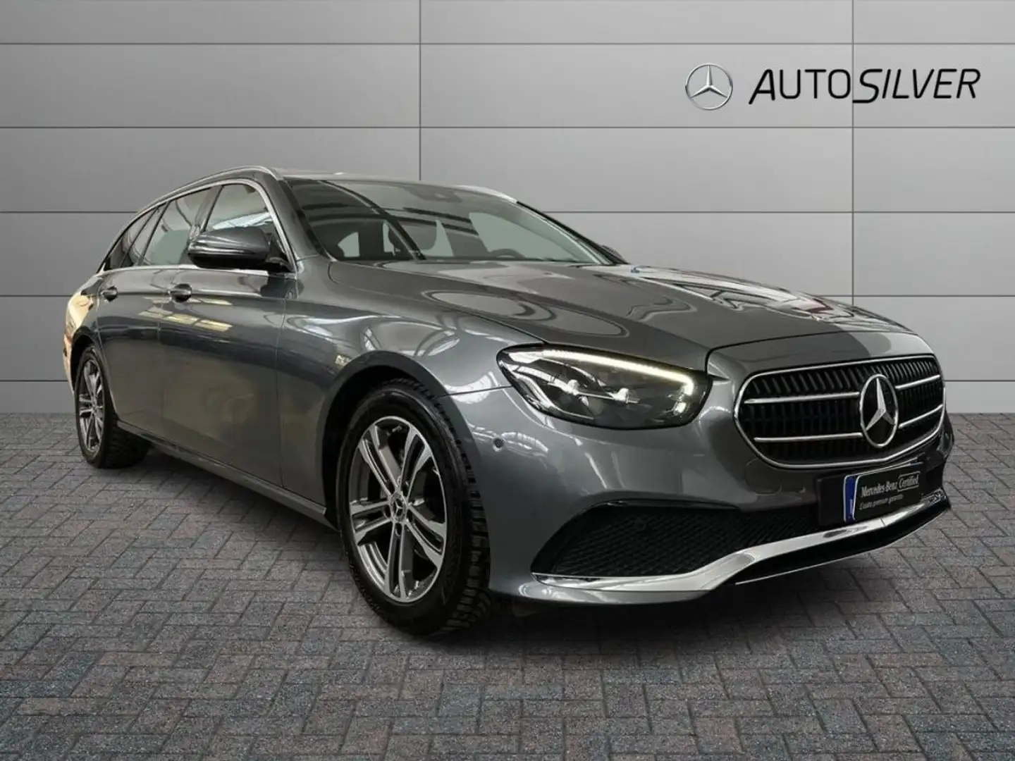 Mercedes-Benz E 200 d S.W. Auto Business Sport Grigio - 1