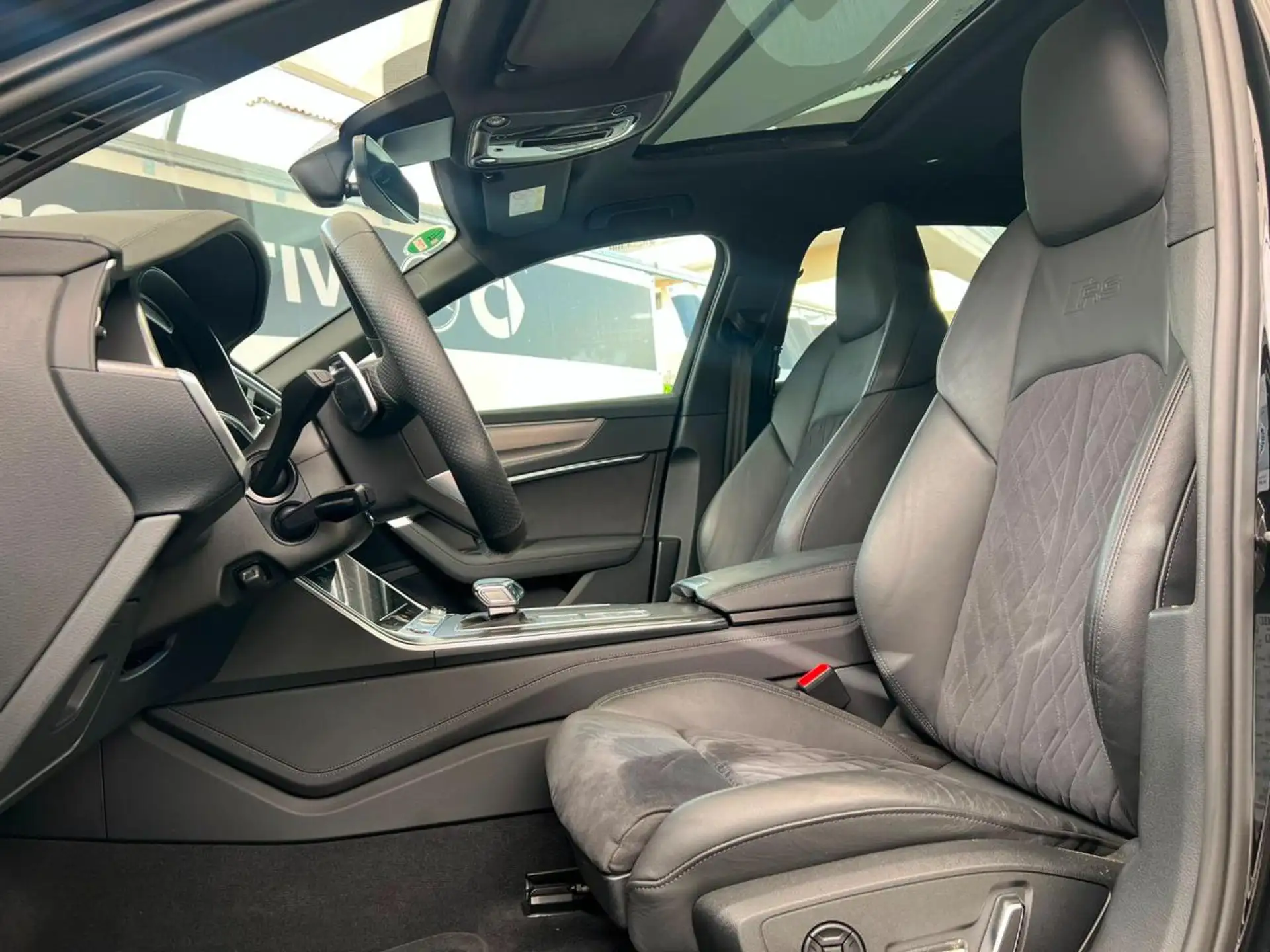 Audi RS6 2023 검정 사진 7