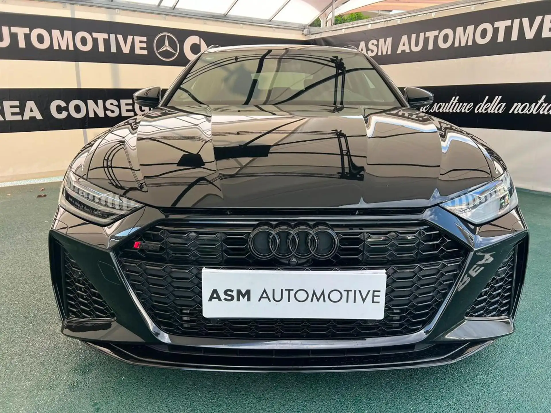 Audi RS6 2023 검정 사진 2