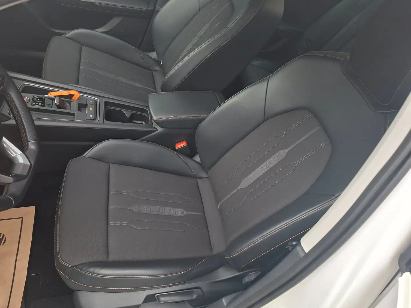 CUPRA Formentor e-HYBRID 204 PS DSG Blanc - 2