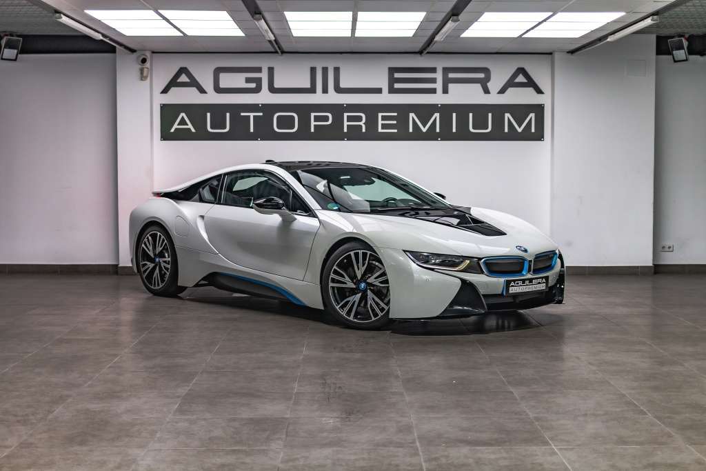 BMW i8 null - foto 1