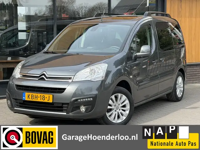 Citroen Berlingo 1.2 110pk Camera, Carplay, Panoramadak, Trekhaak.