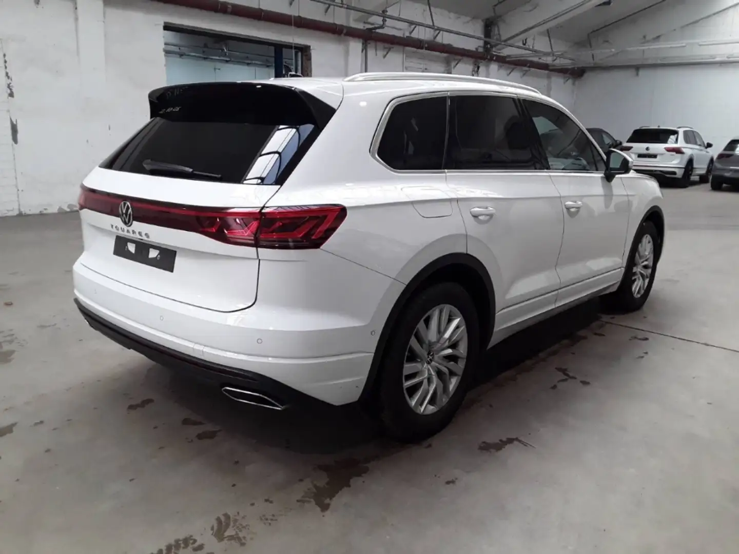 Volkswagen Touareg 3.0 4M ELEGANCE AHK LUFT IQ.DRIVE ACC APP Weiß - 1