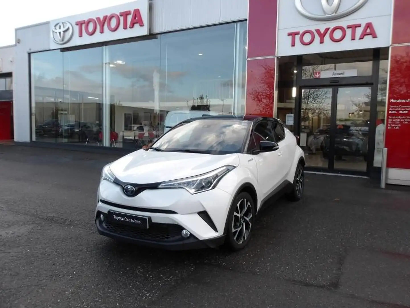 Toyota C-HR 122h Design 2WD E-CVT RC18 Blanc - 2