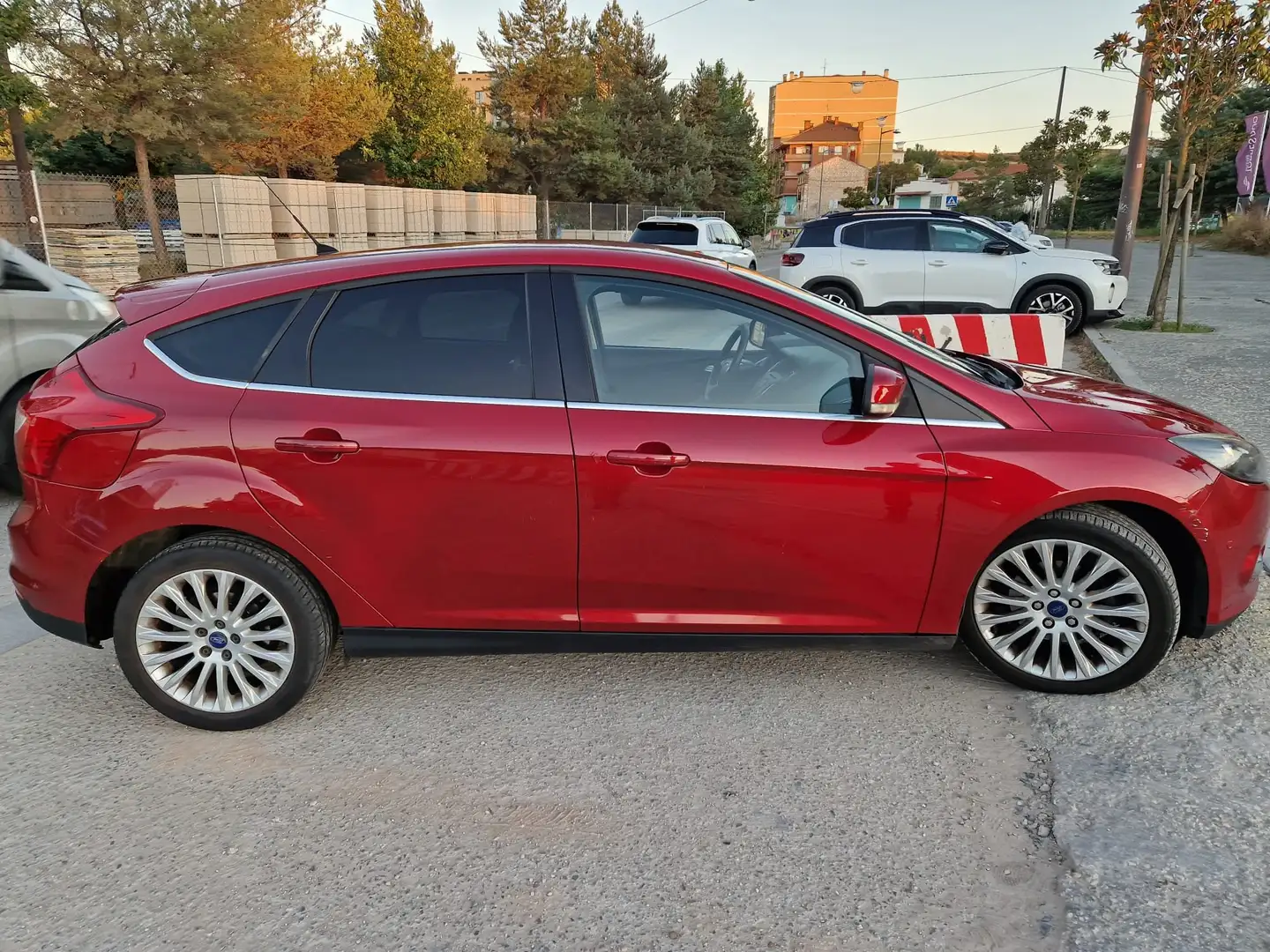 Ford Focus Focus 1.8TDCI Sport Sport Rojo - 2