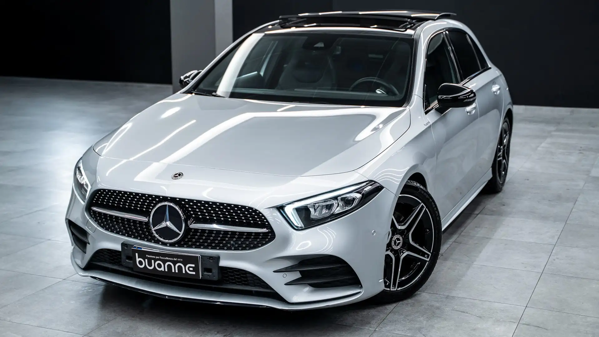 Mercedes-Benz A 180 D PREMIUM PLUS TETTO PACK LUCI PELLE PACK NIGHT IT Gri - 1