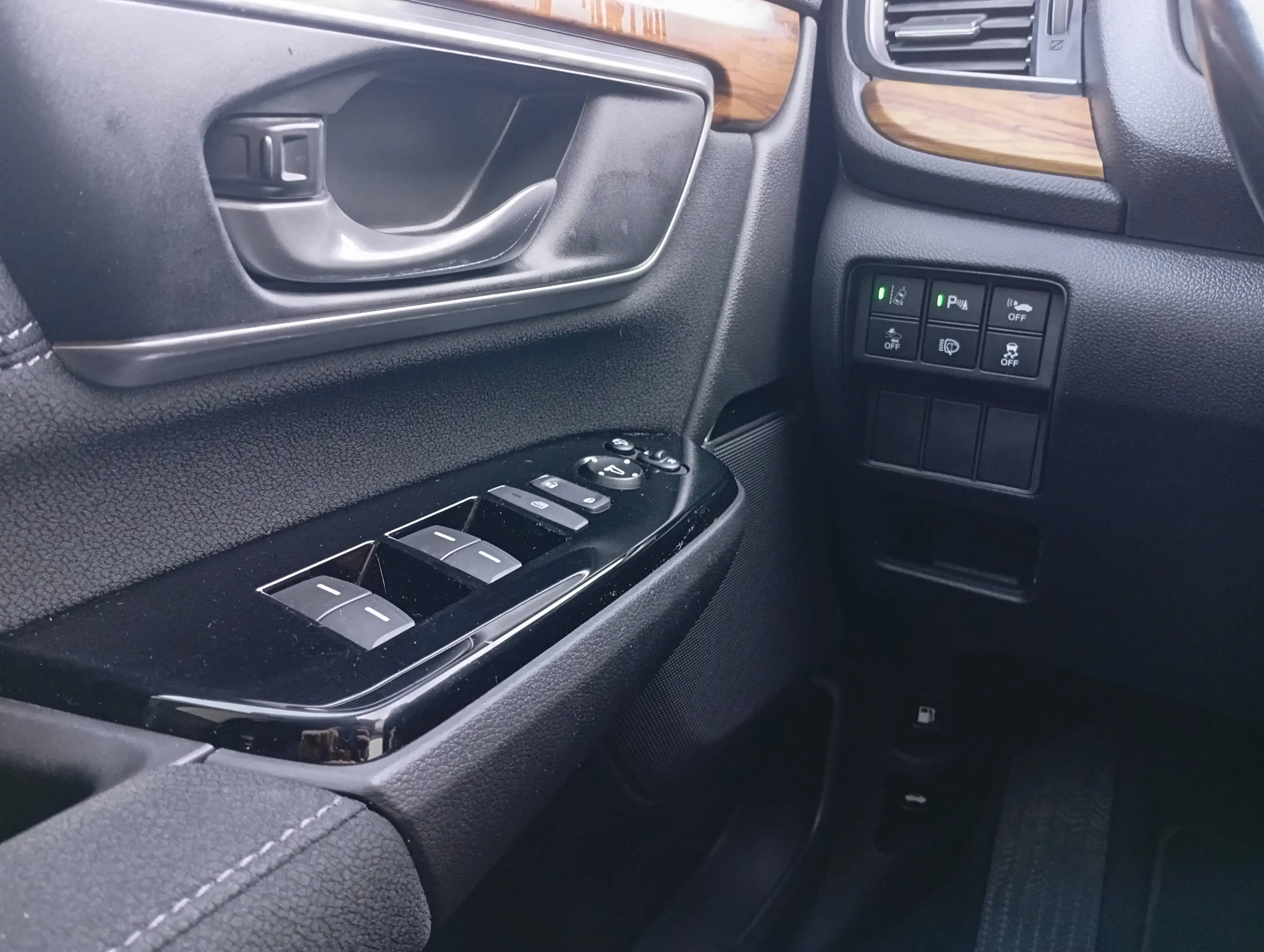 Honda CR-V CR-V Hybrid 2.0 i-MMD Hybrid 2WD Elegance — photo 14