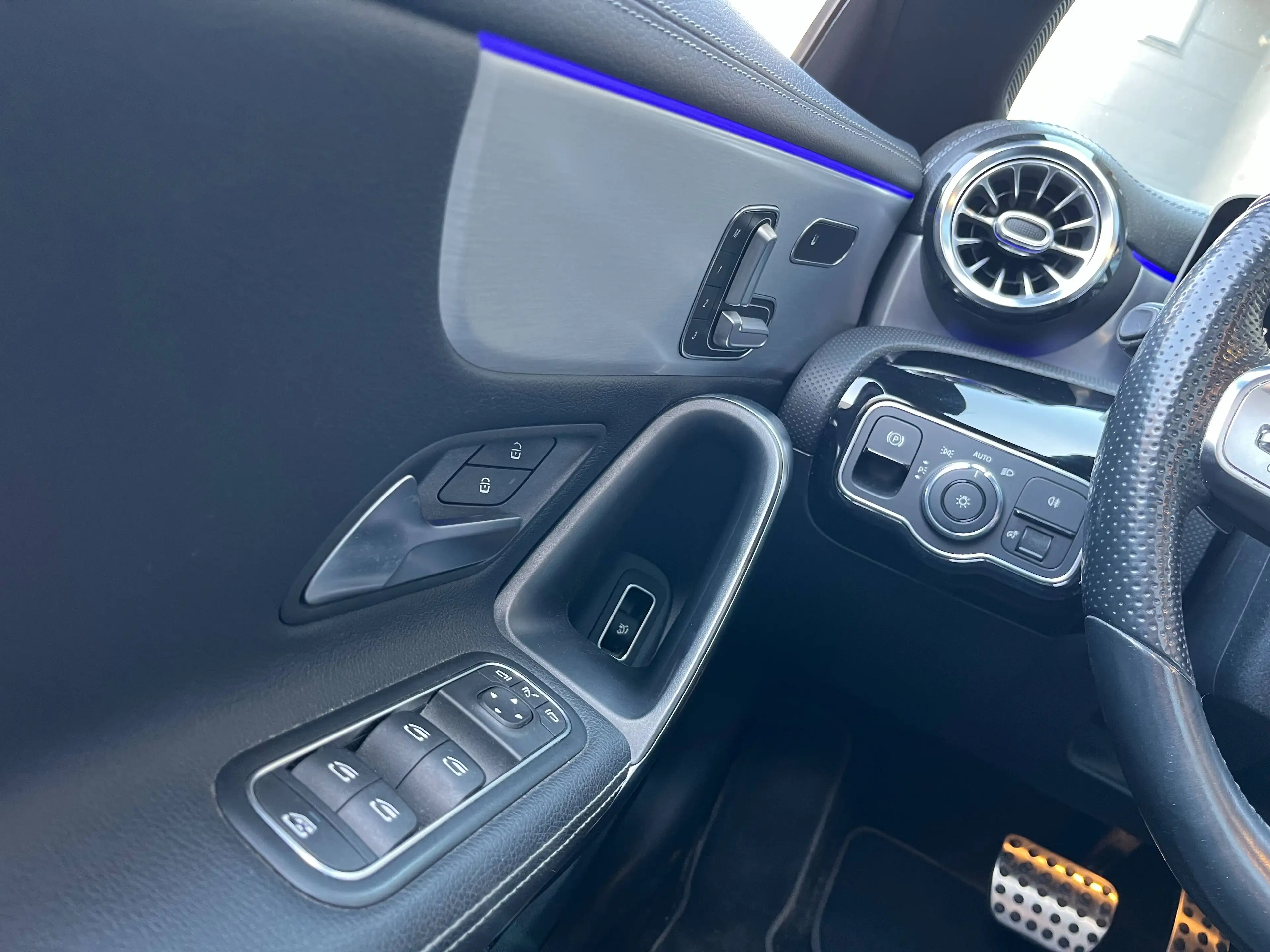 Mercedes-Benz CLA 200 CLA 200 — photo 15