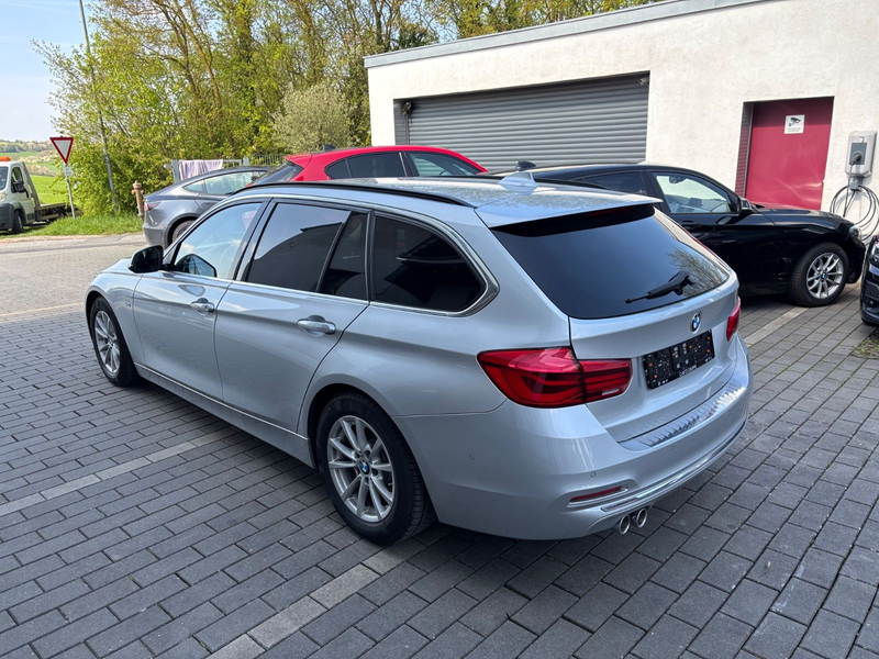BMW 320 d Luxury Line -LED-Navi-Leder-TOP Zustand — photo 2