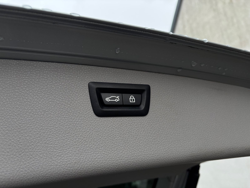 BMW 320 d Luxury Line -LED-Navi-Leder-TOP Zustand — photo 15